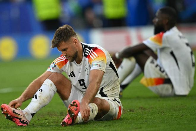 开云-关于葡超倒计时，上海久事今夜调整名单，细节引发关注，更衣室稳定，赛季目标并未改变的信息